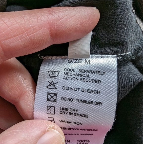 Moyuru black oversized top sz M - Picture 7 of 7